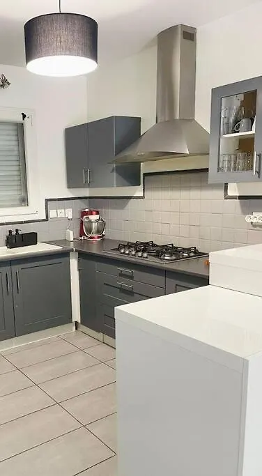 Maison 3 Ch, Climatisee, Jardin Villa Savasse Holiday home